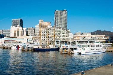 Hyogo, Japonya - Kobe, Hyogo, Japonya 'daki Meriken Park' tan güzel manzara.