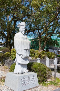 Wakayama, Japonya - Shingu, Wakayama, Japonya 'daki Jofuku Park' taki Jofuku Heykeli (Xu Fu). Çinli simyacı ve kaşif Jofuku 'nun (Xu Fu) anısına 1994 yılında inşa edilmiş bir park..