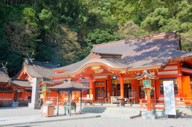 Wakayama, Japonya - Nachikatsuura, Wakayama, Japonya 'daki Kumano Nachi Taisha. UNESCO 'nun Dünya Mirası Alanındaki 