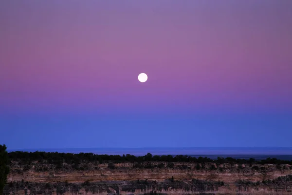 Cielo colorido sobre el Parque Nacional del Gran Cañón, Arizona — Foto de Stock