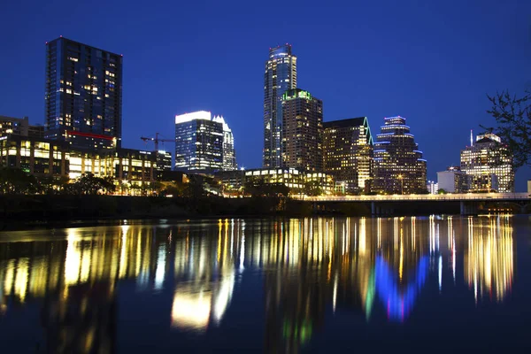 Austin Skyline River, Austin, Teksas yansıyan