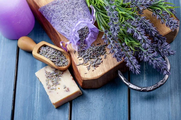 Lavendel Spa Inställning Wellness Tema Med Lavendel Produkter — Stockfoto