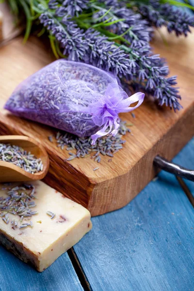 Ambiente Spa Alla Lavanda Tema Benessere Con Prodotti Alla Lavanda — Foto Stock