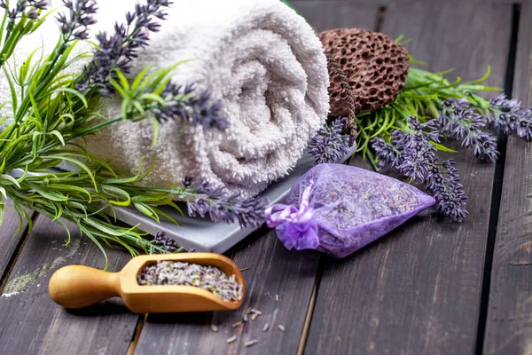 Lavendel Spa Inställning Wellness Tema Med Lavendel Produkter — Stockfoto