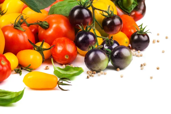 Tomates Legumes Variados Isolados Fundo Branco Foto Para Seu Design — Fotografia de Stock