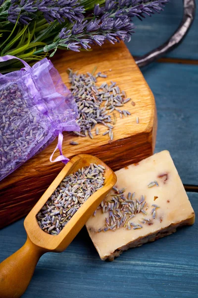 Lavendel Spa Inställning Wellness Tema Med Lavendel Produkter — Stockfoto