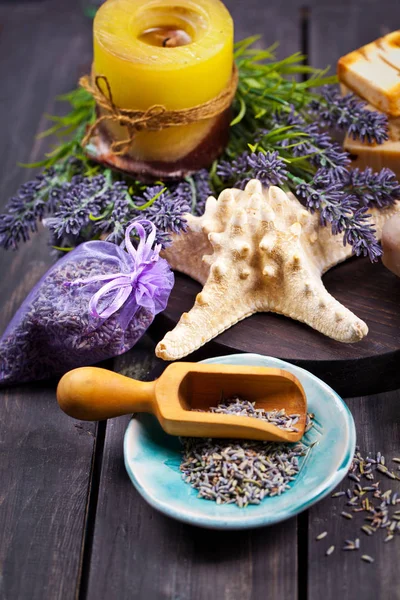 Lavendel Spa Inställning Wellness Tema Med Lavendel Produkter — Stockfoto