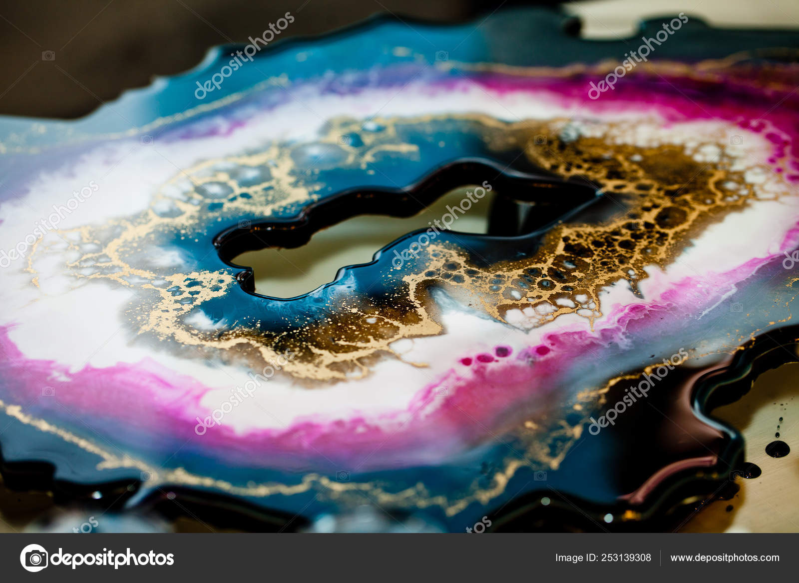 epoxy resin art