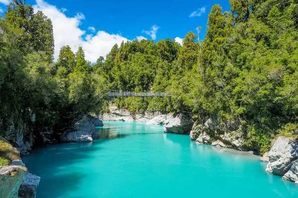 Swing Bridge Stunning Turquoise Blue River Hokitika Gorge South Island — Stock Photo, Image