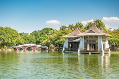 Taichung Park Pavilion ve Zhongshan Köprüsü, Taichung City yerlerinden.