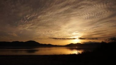 gün batımı dramatik zaman atlamalı video 4k peyzaj