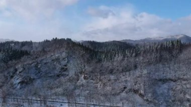 Japonya'da kış manzara havadan görünümü