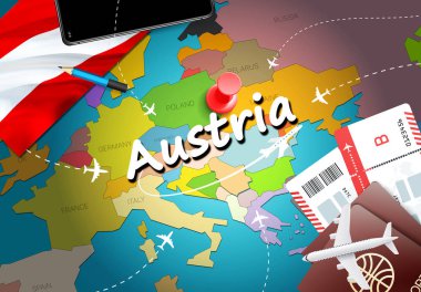 Avusturya seyahat kavramı harita arka plan ile uçak biletleri. Avusturya seyahat ve Turizm hedef kavramı ziyaret edin. Harita üzerinde Avusturya bayrağı. Uçak ve Viyana, Salzbur için Avusturya tatil için uçuşlar