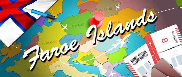 Faroe Adaları Uçak Biletleri ile kavram harita arka plan seyahat. Faroe Adaları seyahat ve Turizm hedef kavramı ziyaret edin. Harita Faroe Adaları bayrağı. Uçak ve Klaksvi Torshavn tatil için uçuşlar