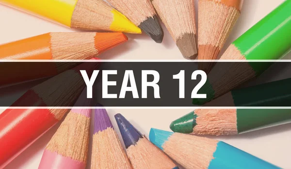 Rok 12 baner koncepcyjny z teksturą z kolorowych przedmiotów educa — Zdjęcie stockowe