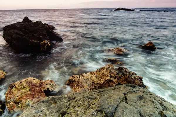Tenerife海岸的长期暴露图像 — 图库照片