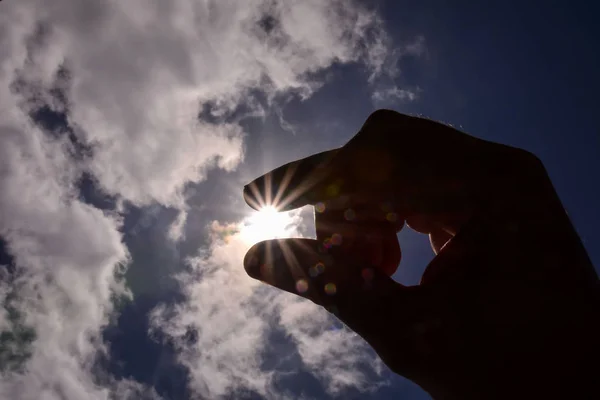 Picture Hand Sky Sun — Stock Photo, Image