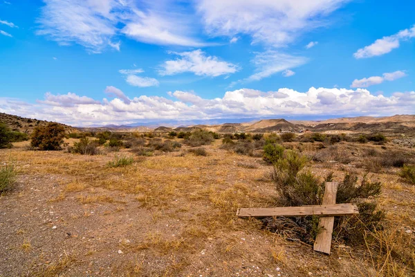 Foto Van Een Prachtig Droog Woestijnlandschap — Stockfoto