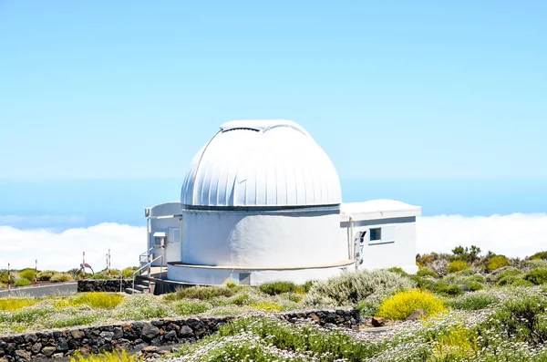 Spanyolországi Tenerifében Található Teide Csillagászati Obszervatórium Teleszkópjai — Stock Fotó