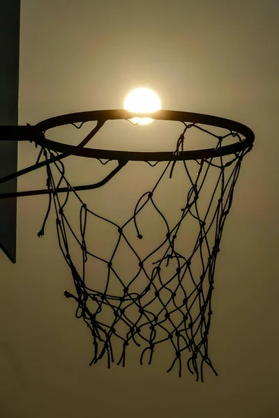 Basketbol Içinde Karanlık Güzel Fotoğraf Dijital Resim — Stok fotoğraf