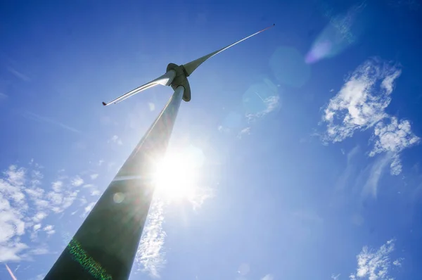 Ветряная Турбина Против Голубого Неба Красивая Фотография Цифровая Фотография — стоковое фото