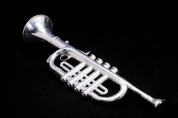 Trompete Auf Schwarzem Hintergrund Schönes Foto Digitalbild — Stockfoto