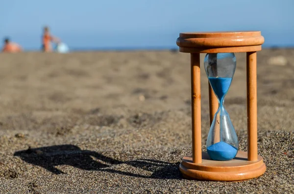 Photo Picture Hourglass Clock Sand Beach — Stock Photo, Image