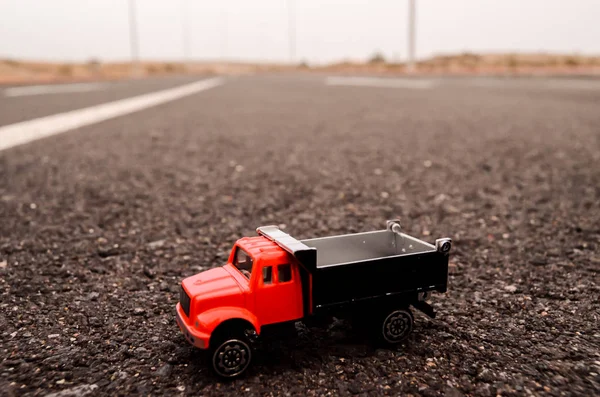 Modelo Del Camión Una Carretera Asfalto — Foto de Stock