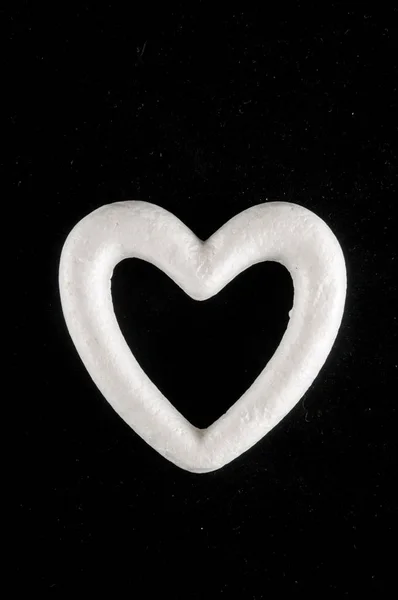 Close White Heart Obiekt Czarnym Tle — Zdjęcie stockowe