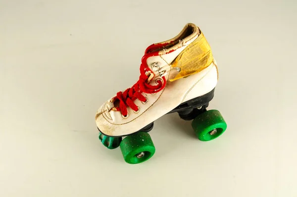 Närbild Vintage Skate Boot Objekt Vit Bakgrund — Stockfoto