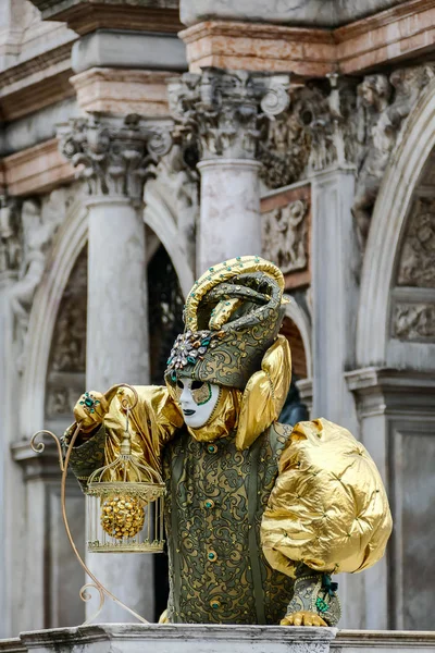 Statua Della Vergine Maria Con Gesù Bella Foto Foto Digitale — Foto Stock