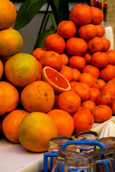 市场上的橙子 漂亮的数码照片 — 图库照片