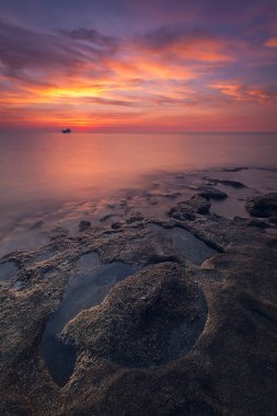 Amanecer en la playa del Corral, Carboneras, Almeria, Endülüs, İspanya