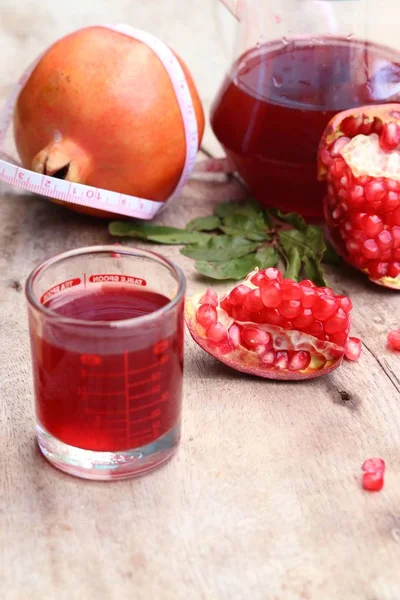 Fruta Granada Con Jugo — Foto de Stock