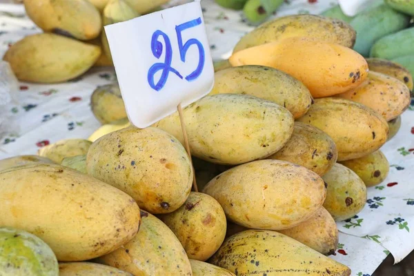 Rijpe Mango Straatvoedsel — Stockfoto