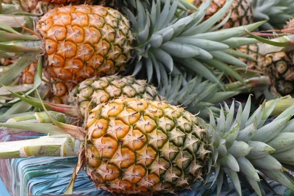 Ananas Straat Eten — Stockfoto