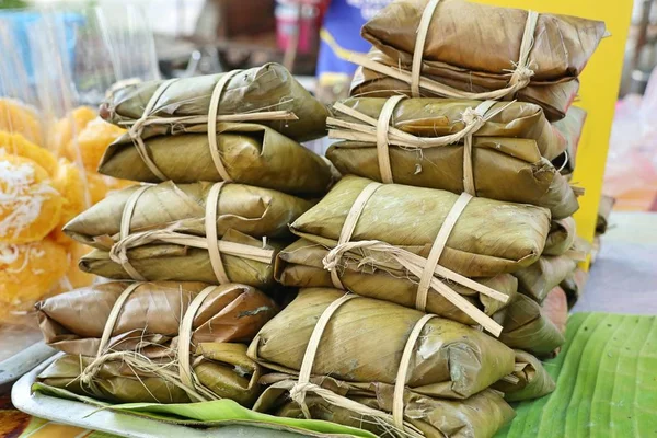 Sticky Rice Wrapped Banana Leaves — Stock Photo, Image