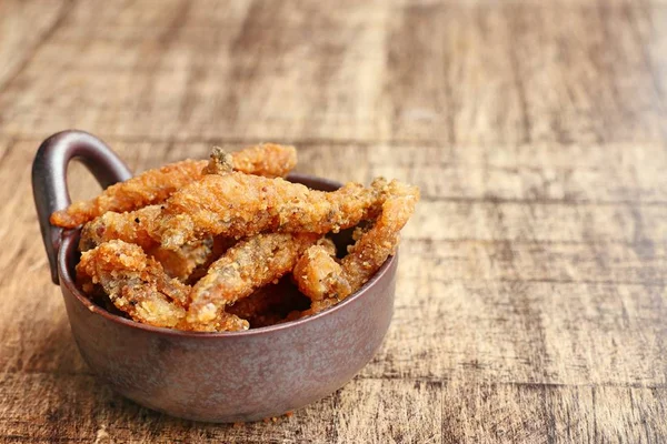 Kızarmış balık Beyaz Susam ile