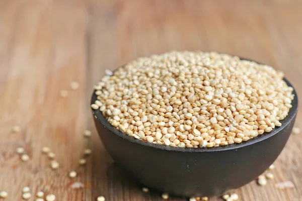 yığın organik quinua tohumları