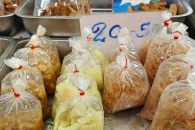 Market lahana turşusu
