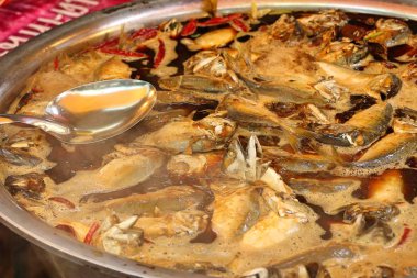 Haşlanmış balık sosu Market