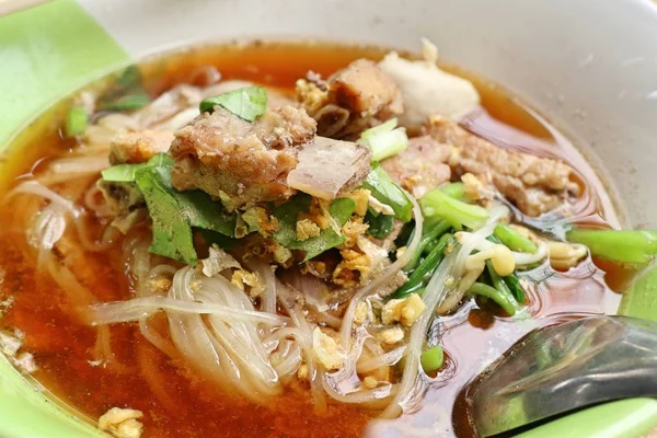 Demlenmiş Domuz çorbası köfte ile