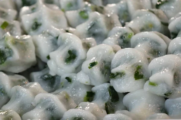 Kızarmış sarımsak chives hamur tatlısı