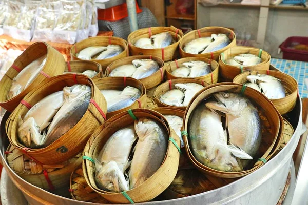 在市场中的鲭鱼 — 图库照片