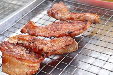 domuz kızartma sokak gıda