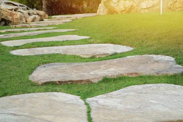 Stenen Pad Groen Gras — Stockfoto