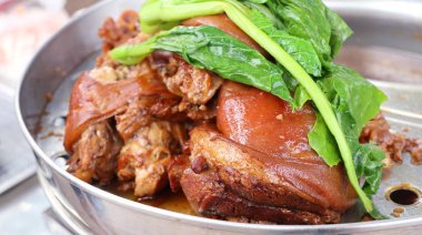 Sokak gıda, Komposto domuz eti