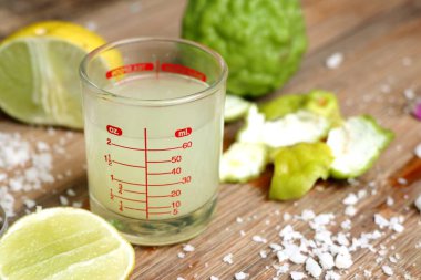 Güney Afrika'da bir kabile kireç ve limon