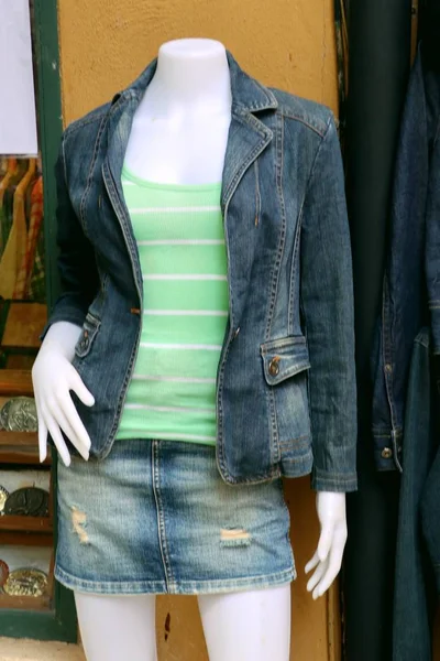 Shop Kleding Jean Voor Verkoop — Stockfoto