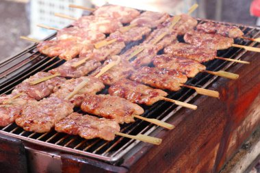 domuz kızartma sokak gıda